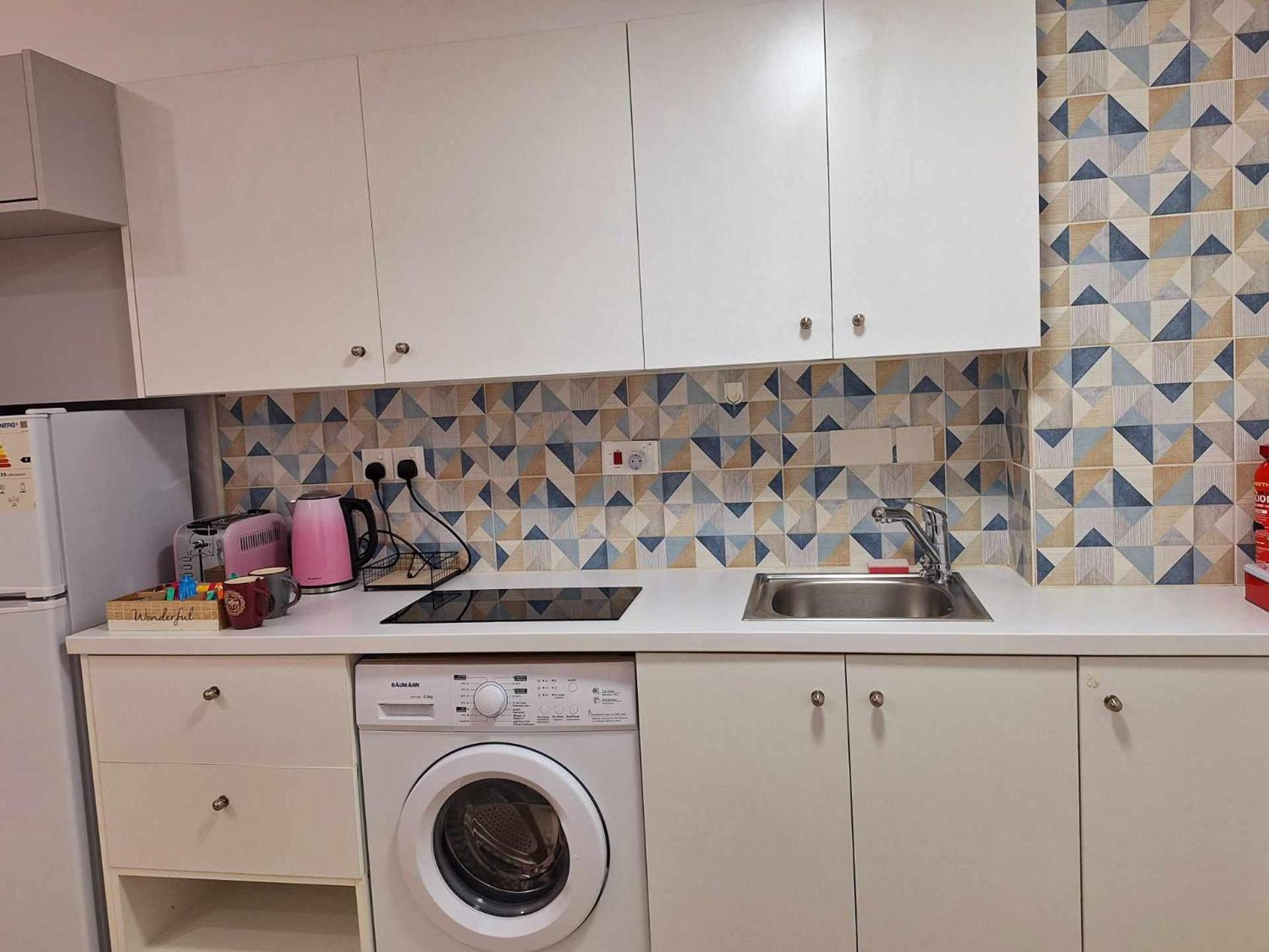 Stylish Apt Kato Paphos Close To Beach & Vibrant Harbor Life Exterior foto