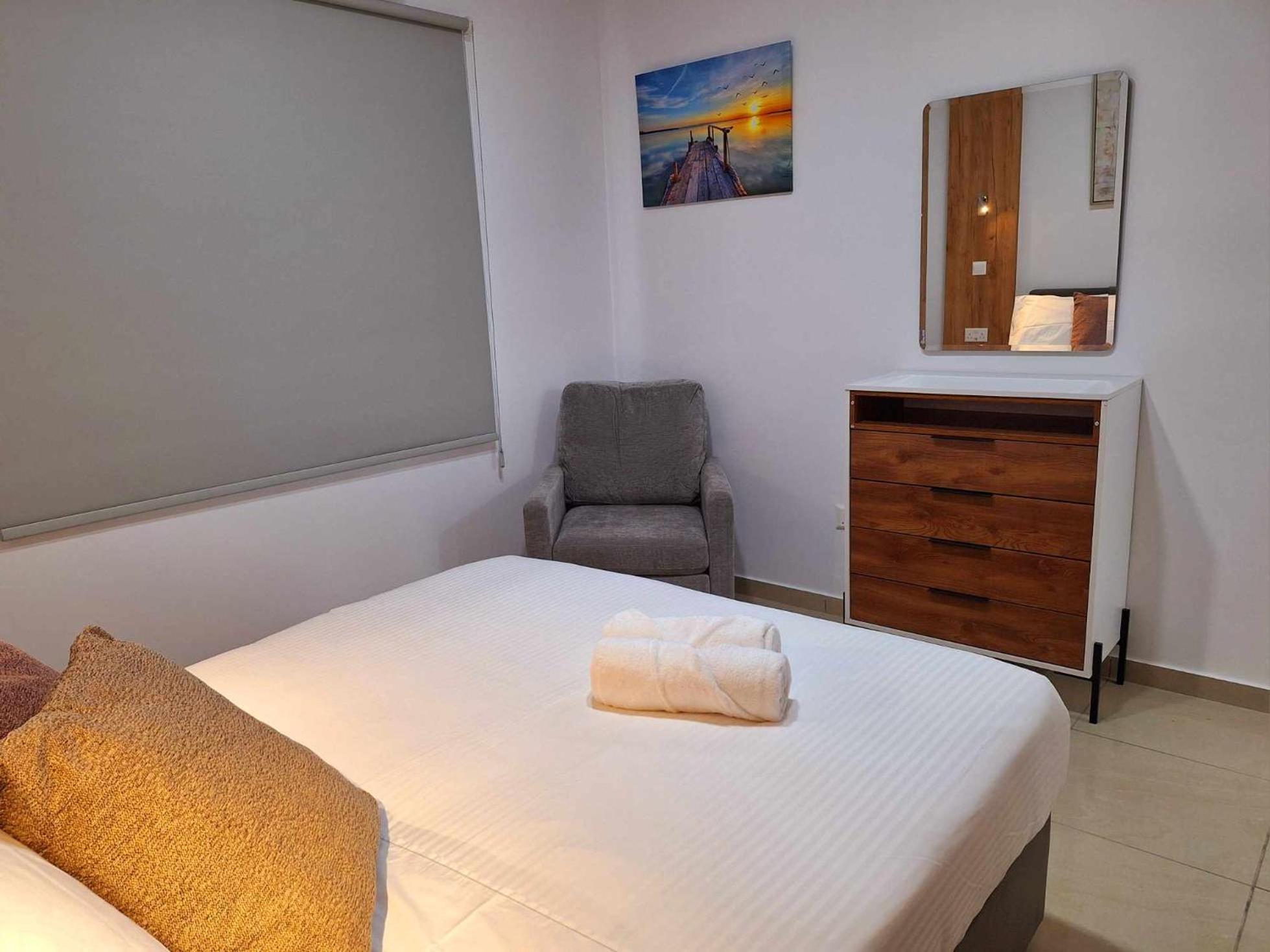 Stylish Apt Kato Paphos Close To Beach & Vibrant Harbor Life Exterior foto