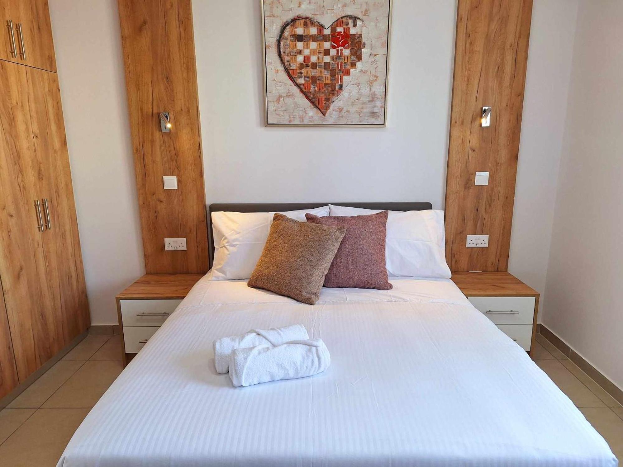 Stylish Apt Kato Paphos Close To Beach & Vibrant Harbor Life Exterior foto